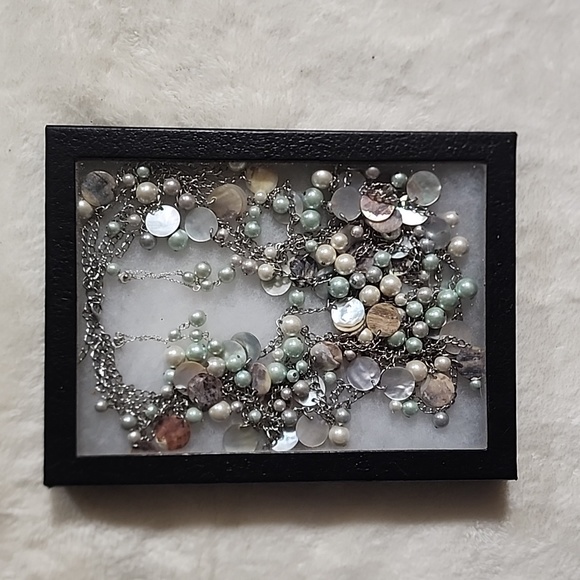 NWOT PEARL NECKLACE & EARRINGS - Picture 6 of 7